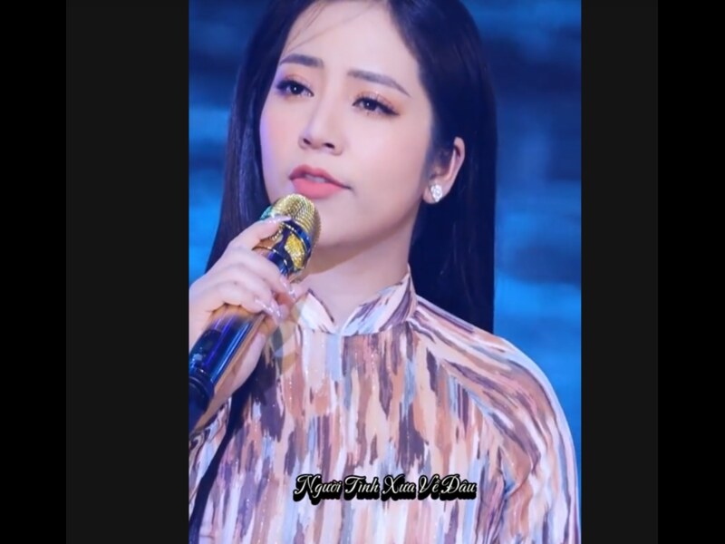 Một ca sĩ trẻ biểu diễn Bolero trong một video TikTok đơn giản nhưng đầy cảm xúc