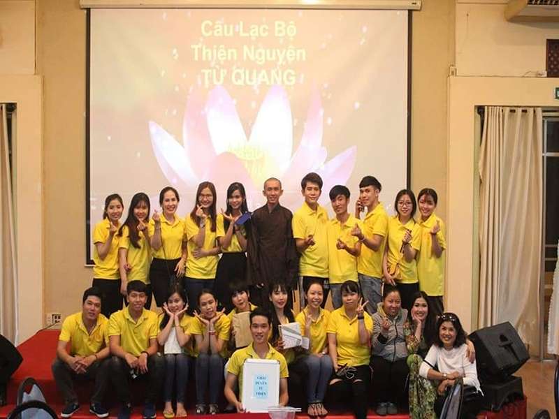 Minh Ngọc kết thúc buổi diễn với nụ cười rạng rỡ, niềm vui đến từ sự cống hiến