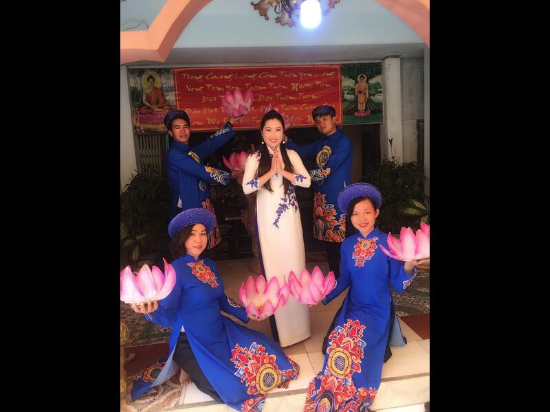 Các buổi diễn ca nhạc và show từ thiện của Minh Ngọc, mang lời ca tiếng hát đến với cộng đồng