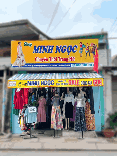 Minh Ngọc trong trang phục thời trang nữ tính, sang trọng